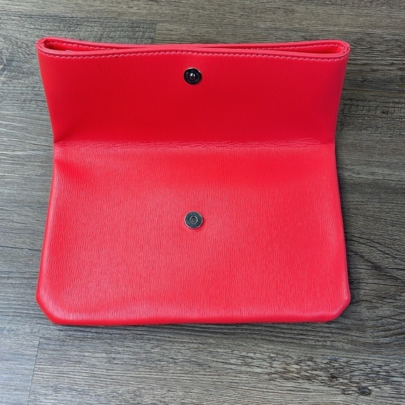 Neiman Marcus Women's Coral Red Magnetic Folding Faux-Leather Clutch Bag - Picture 2 of 7